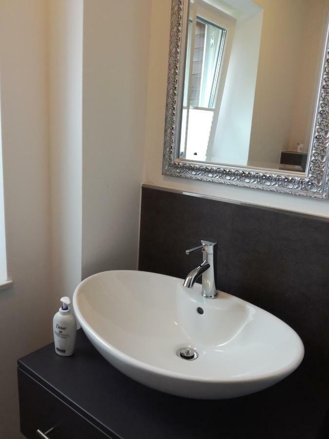 Auszeit & Ankerplatz Apartment เอาริคช์ ภายนอก รูปภาพ